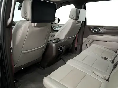 2023 Chevrolet SUBURBAN 照片 14
