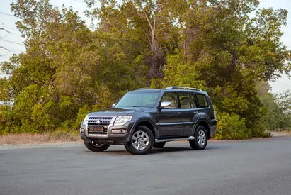 Pajero GLS | GCC Specs | REF#P11095