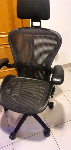 Herman Miller Areon Classic Chairs For Selling