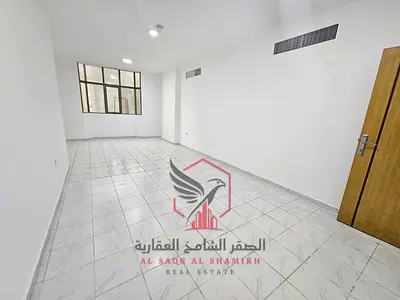 بسعر مميز شقة 3 غرف وصالة مع بلكونة مع شهر مجاناً تسهيلات في السداد موقع مميز سهل المخرج علي دبي