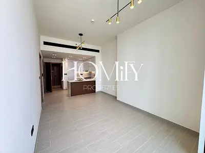 POOL VIEW | SMART HOME | FITTED KITCHEN