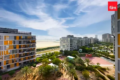 4 Cheques | Closed Kitchen | Modern | Spacious