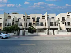 Fully Renovated | Upgraded | Elevator | BBQ Area