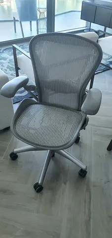 Herman Miller Areon Classic Chairs For Selling