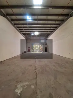 Warehouse for rent, 2400 sq ft, 13 kW electricity, includes a bathroom, located in the new industria