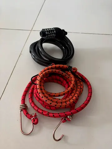 Set of bungee cords and combination cable lock - used, good condition