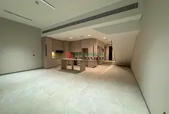 Single Row Unit | Vacant | Various Options