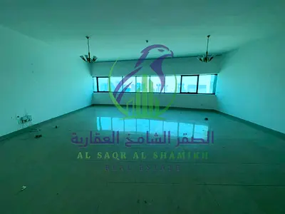 شقة 3 غرف وصالة في الممزر بإطلالة بحرية، غرفة خادمة وغرفة غسيل، 4 حمامات، بلكونتان، تشطيب حديث، جيم ومسبح وباركينغ