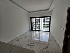 Unfurnished 1 BR |Kitchen Appliances|Pool View