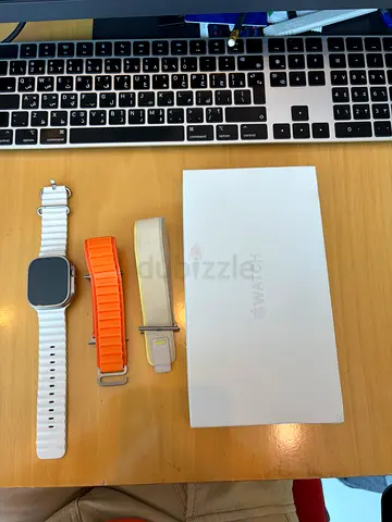 Apple Watch Ultra Gen 1 in a neat and clean condition with full box kit & 2 additional apple straps
