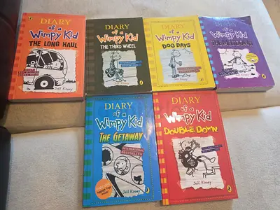 Diary of a Wimpy Kid book collection - 6 paperback/children’s novels
