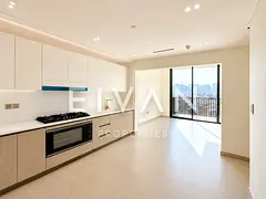 Corner Unit | Multiple Cheques | Huge Layout