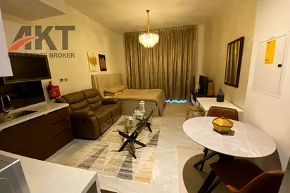 FULLY FURNISHED STUDIO WITH SKYLINE VIEW
