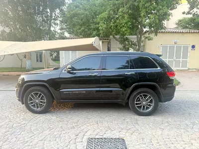 Jeep Grand Cherokee Limited 2018 | GCC Specs | Excellent Condition