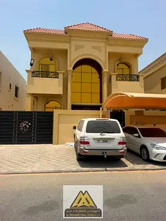 Excellent location | Excellent price | Vibrant area | Close to all amenities | Regular maintenance i