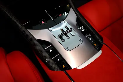 2024 Ferrari PUROSANGUE — фото 4