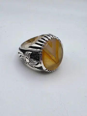 Silver Ring with Yellow Agate Stone - عقيق اصفر صياغه الفهد
