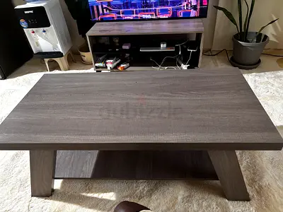 CLASSIC COFFEE TABLE