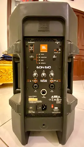 JBL EON610 Powered PA Speaker - Good Working Condition