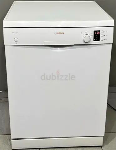 Bosch freestanding dishwasher - white, good working condition