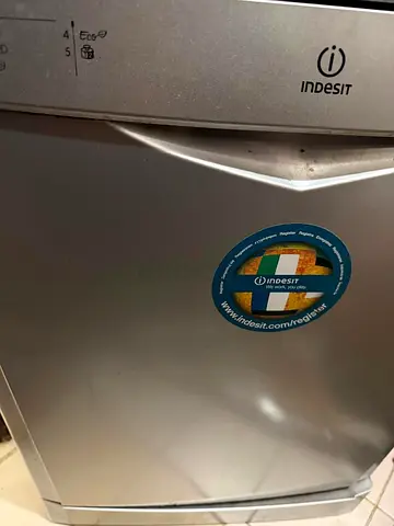 Dishwasher in very good condition for sale
