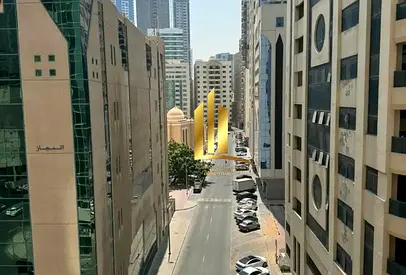 Direct from Owner | Investment Apartment for Sale in Al Majaz 3 – Sharjah Over 8% ROI | Excellent Price | Immediate Rental Income A great investment opportunity to own a spacious apartment in the hear