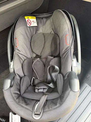 Mima BeSafe Carrier Carseat with YOYO Compatible adapters
