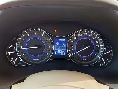 2016 Infiniti QX80 — фото 15