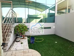 away from fly zone private entrance 3 bedroom with elevator villa all master/laundry&store room/shar