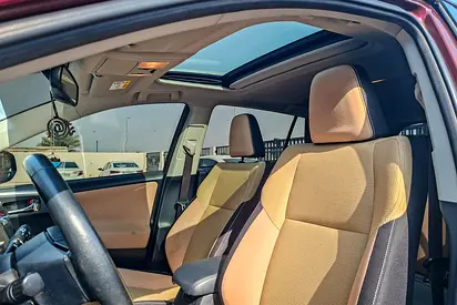 2017 Toyota RAV 4 — фото 11