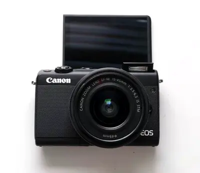 Canon m100 mirrorless camera