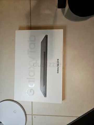 Galaxy tab s9 fe in mint condition 128 gb storage 6gb ram