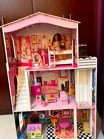 Large 3-Storey Wooden Dollhouse with Furniture and Dolls