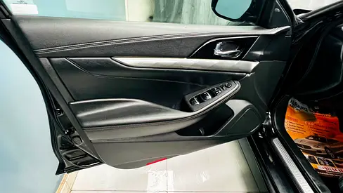 2021 Nissan MAXIMA 照片 12