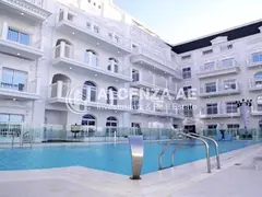 UNFURNISHED | SPACIOUS | POOL VIEW
