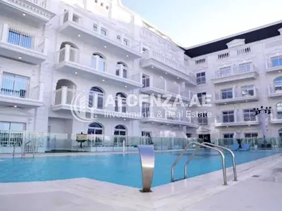 UNFURNISHED | SPACIOUS | POOL VIEW