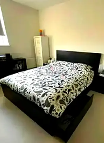 Ikea malm queen size bed with matters 2 storage