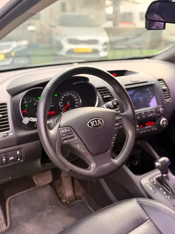 صورة 7 لـ 2014 KIA K3