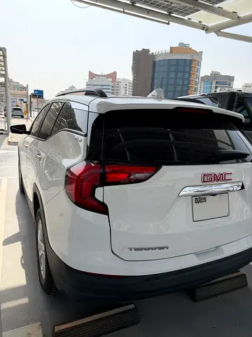 2021 GMC TERRAIN 照片 3