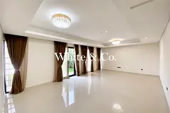 Huge Layout | Single Row | Close to Pool