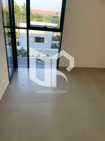 🌴 حياة راقية تبدأ من مسار | تاون هاوس بمواصفات استثنائية