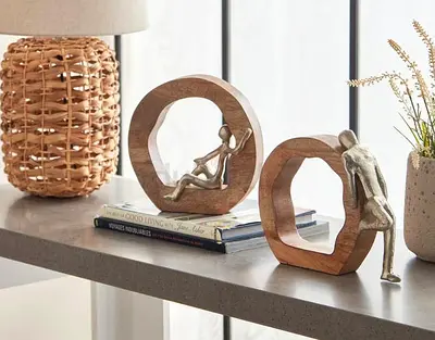 Pair of Odin Metal Man Figurines on Wooden Frames - 23.5x19x5 cm each
