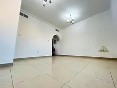 Hot Offer // Lavish 1-BHK // Nearby Park // 2 Bath // Family Bldg // Central AC // Prime📍Location