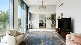 Duplex | Skyline View | Unfurnished