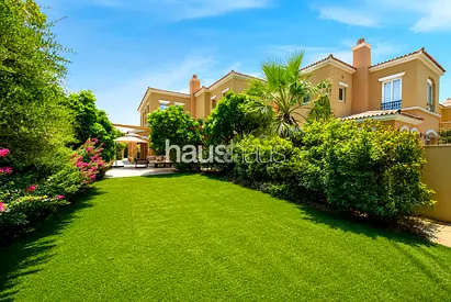Upgraded | Single Row | Corner Plot | VOT | 4 Beds