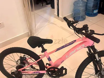 Pink Mountain Bike - Hardtail with Front Suspension, 26" Wheels