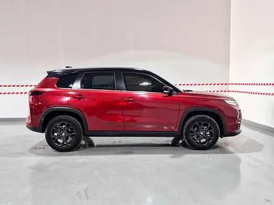 2025 Toyota URBAN CRUISER photo 4