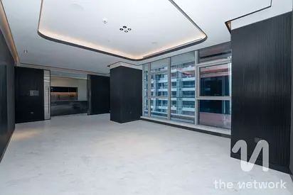 Luxury 3BR Apartment | Prime Location