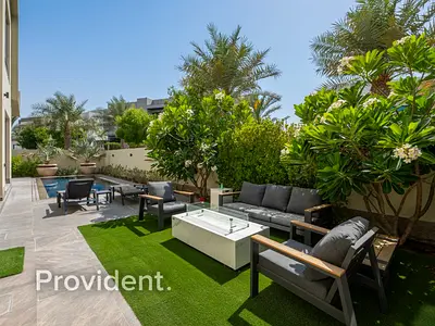 Ready to move in| Spacious layout| Pool