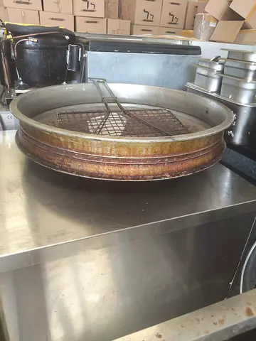 Biriyani pot (lagan)